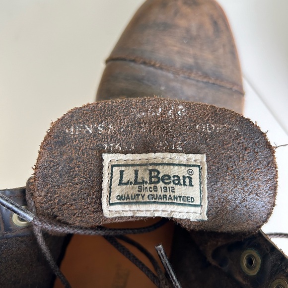 For sale pair of Chippewa engineer boots by LL bean. - Picture 4 of 10